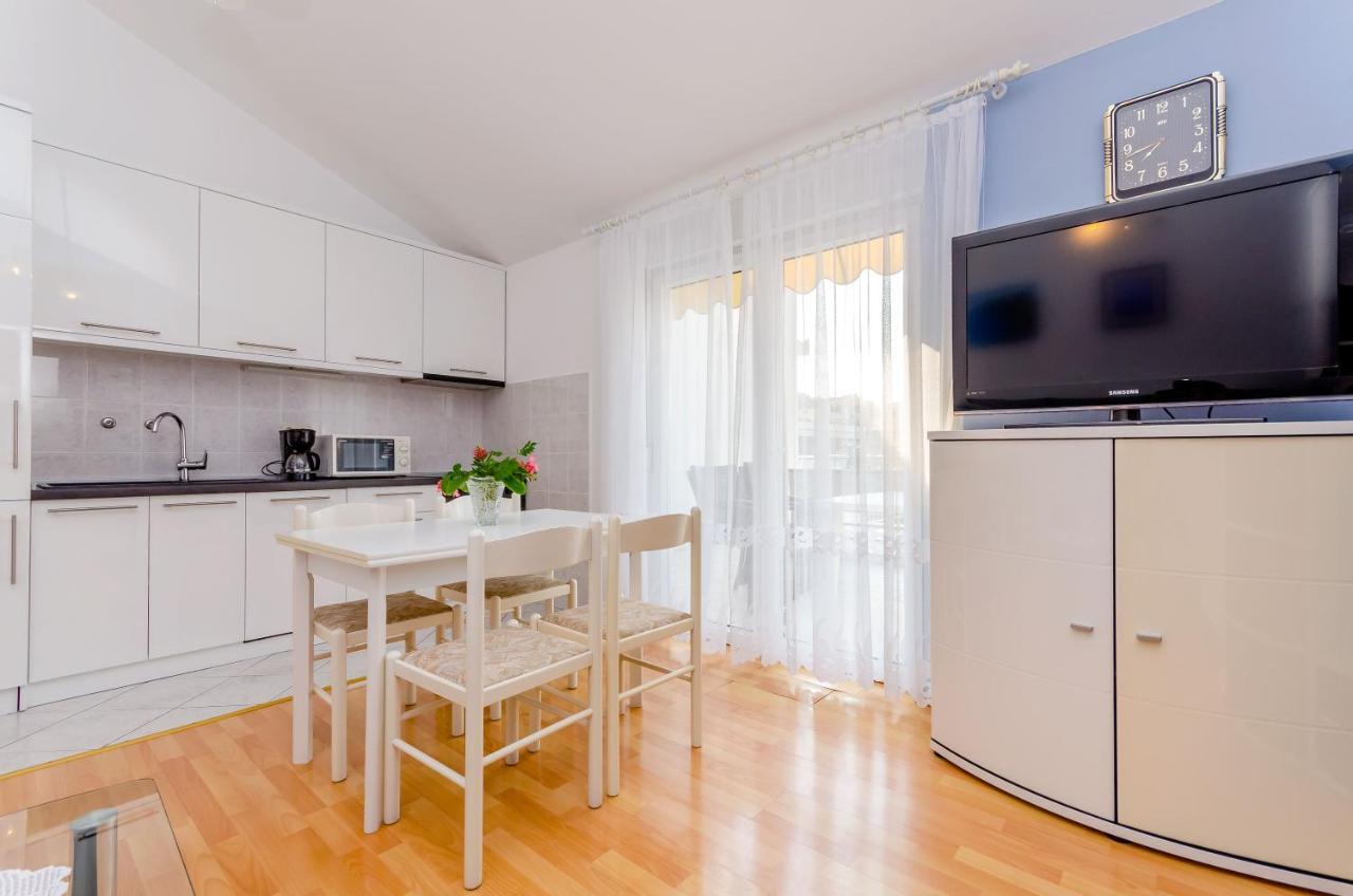 Apartments Maslina Трогир Екстериор снимка