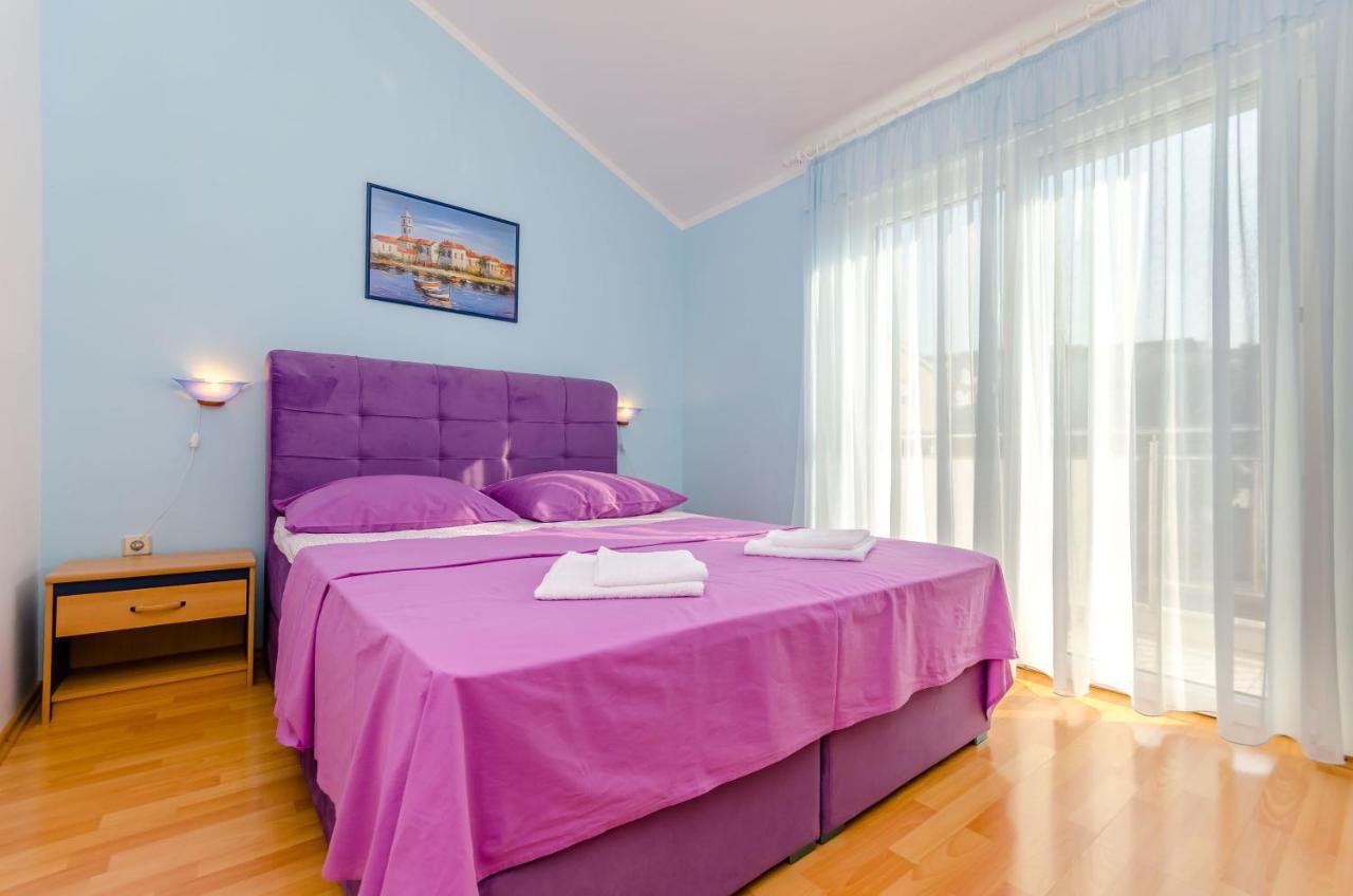 Apartments Maslina Трогир Екстериор снимка