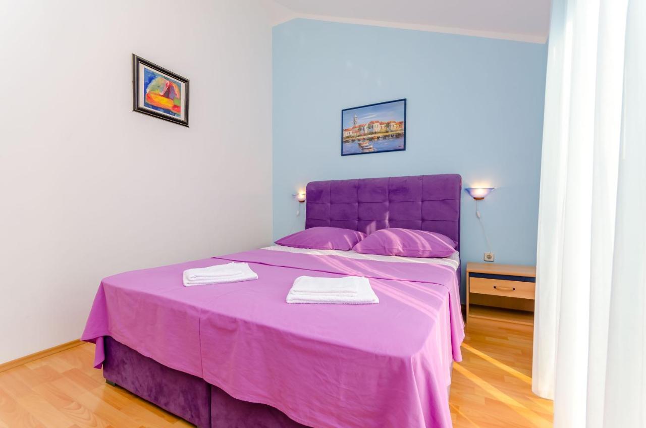 Apartments Maslina Трогир Екстериор снимка