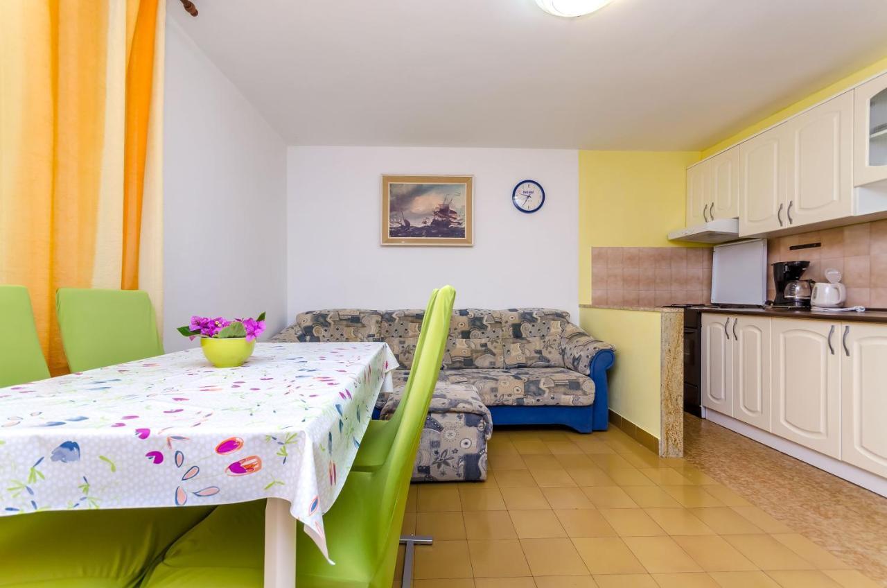 Apartments Maslina Трогир Екстериор снимка
