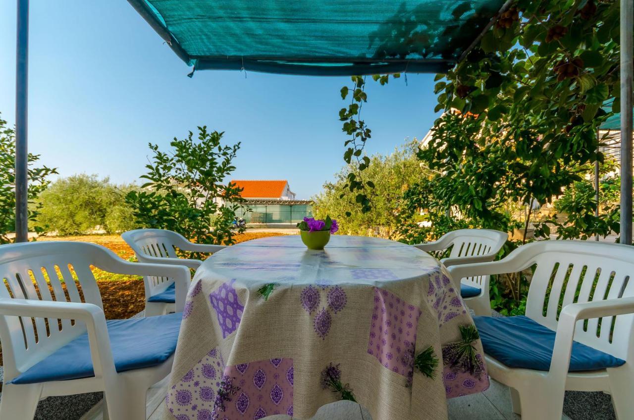Apartments Maslina Трогир Екстериор снимка