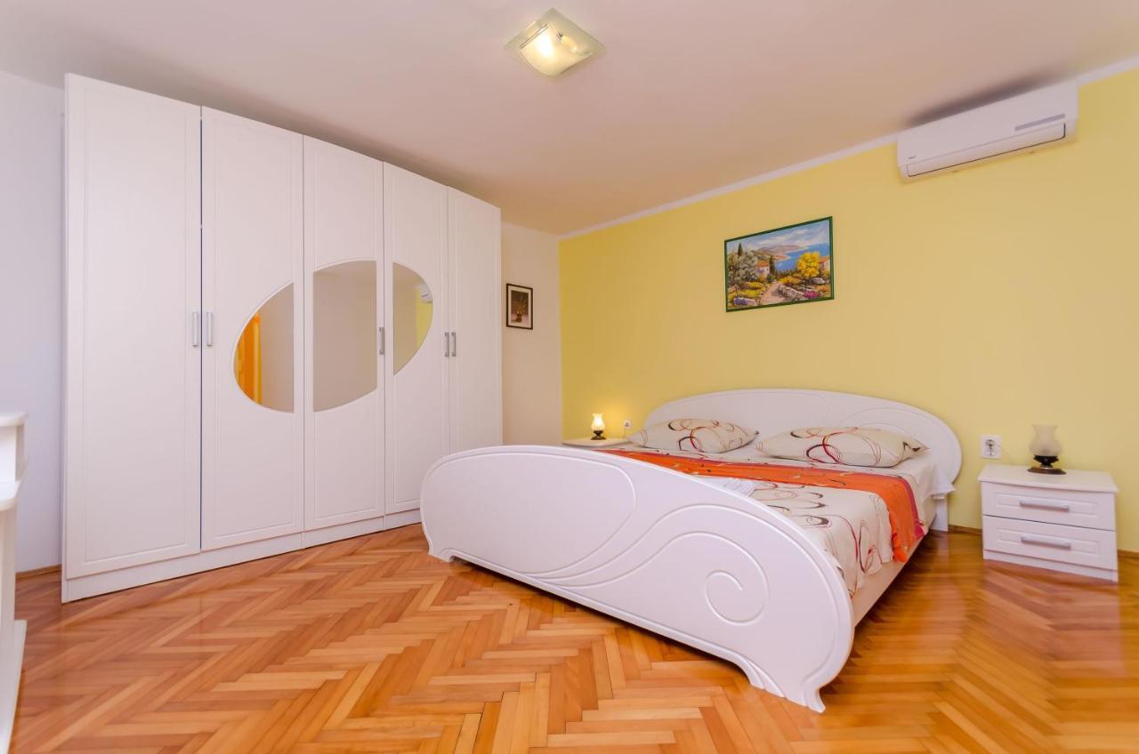 Apartments Maslina Трогир Екстериор снимка