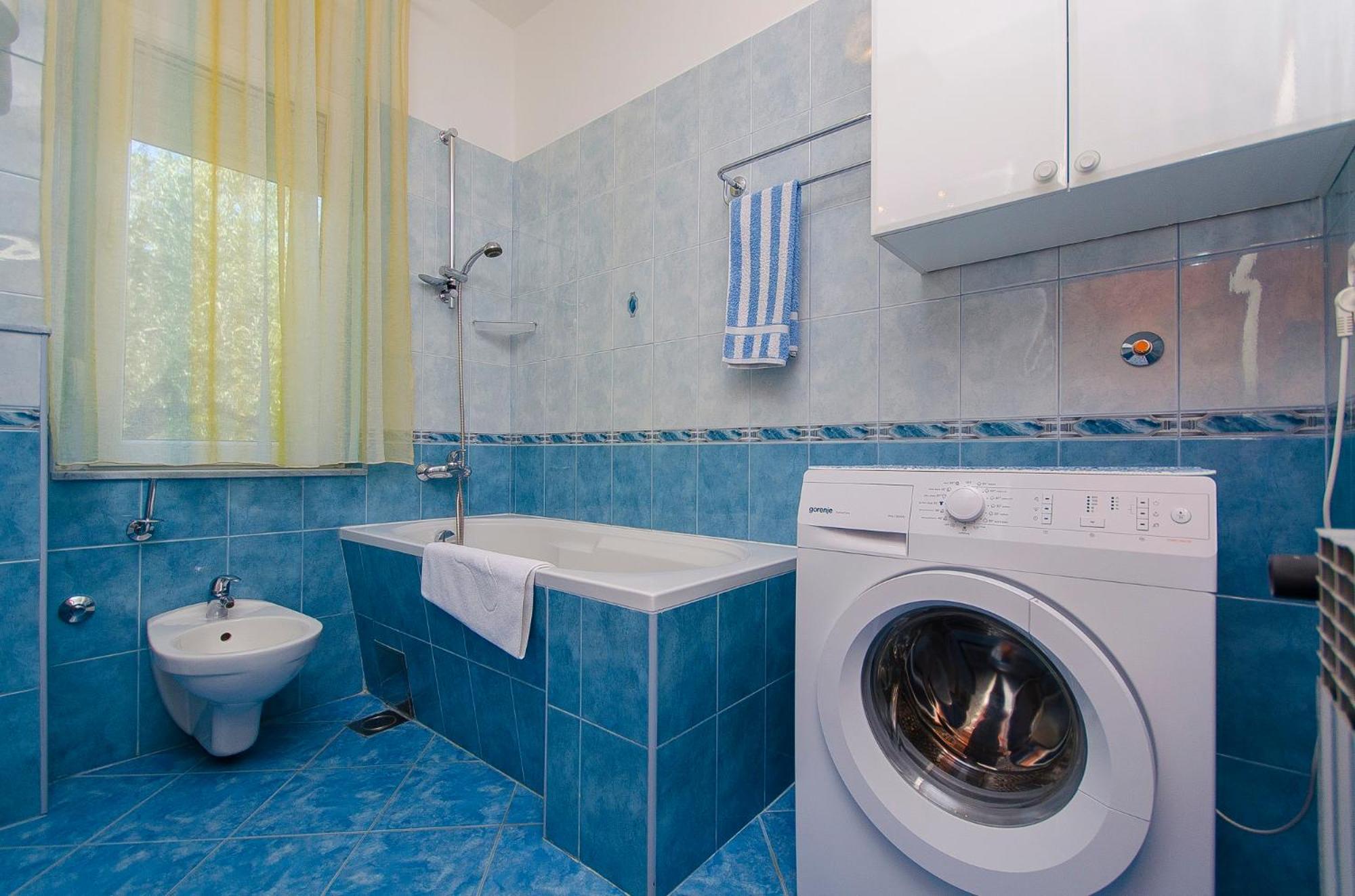 Apartments Maslina Трогир Екстериор снимка