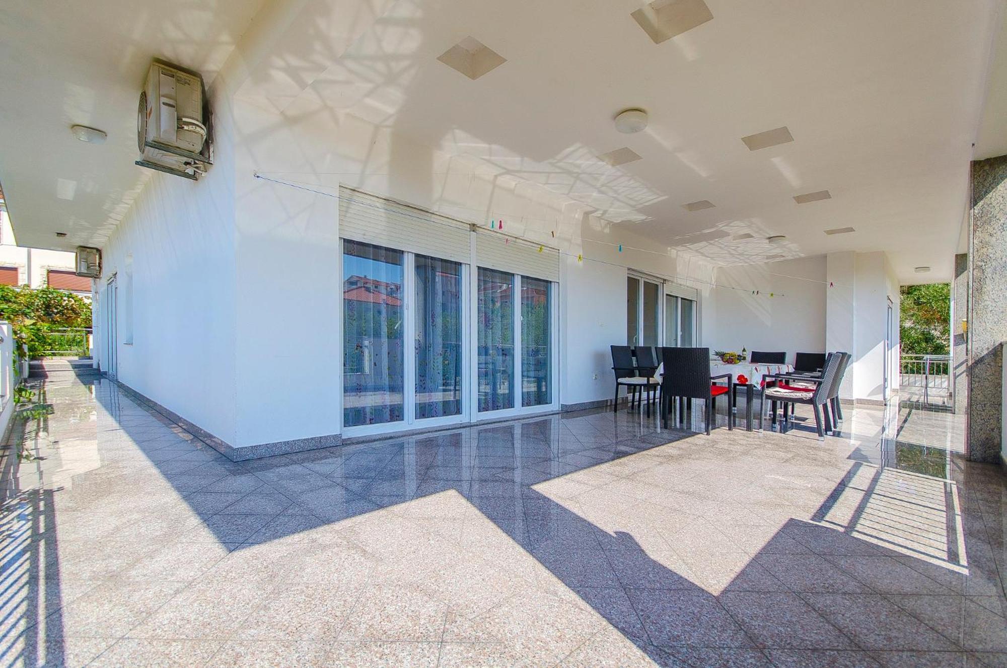 Apartments Maslina Трогир Екстериор снимка